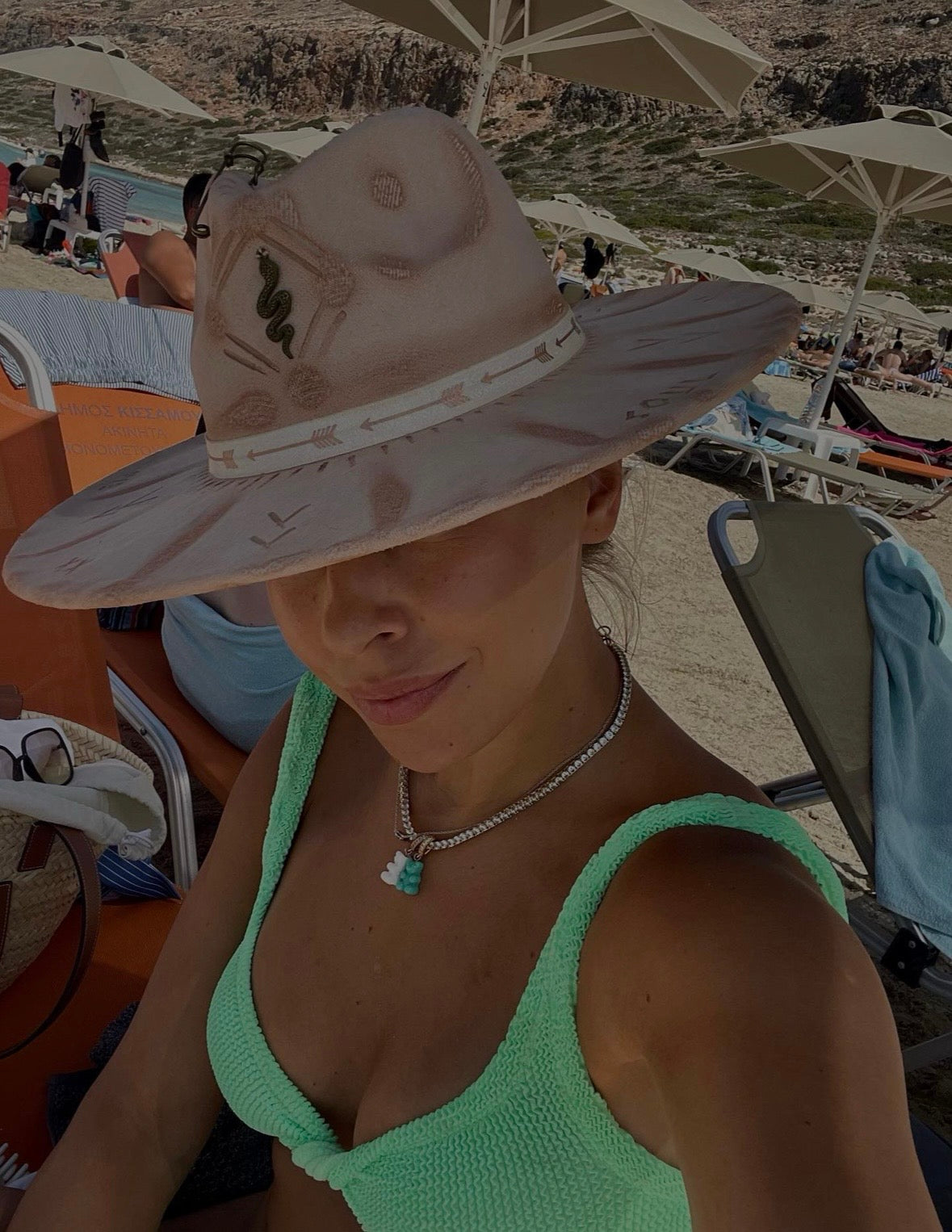 Selva snake hat