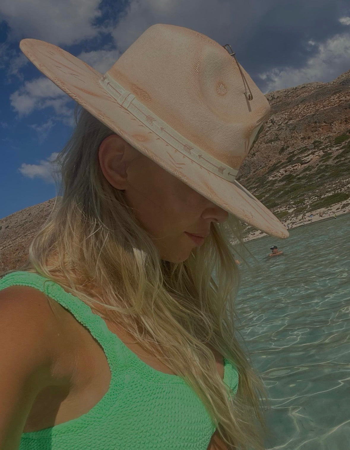 Selva snake hat